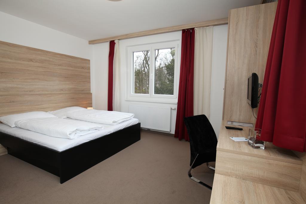 Seminarhotel Springer Schloessl Vienna Bilik gambar